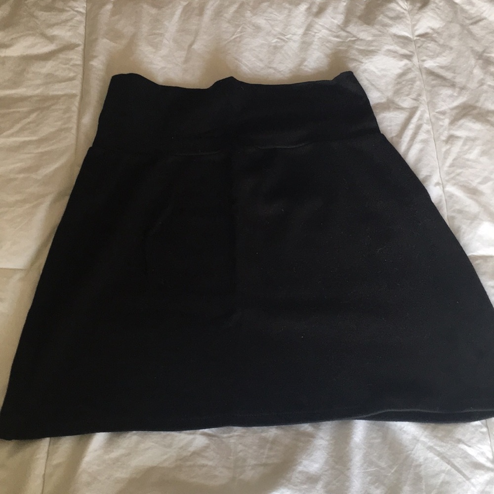 Black stretch skirt